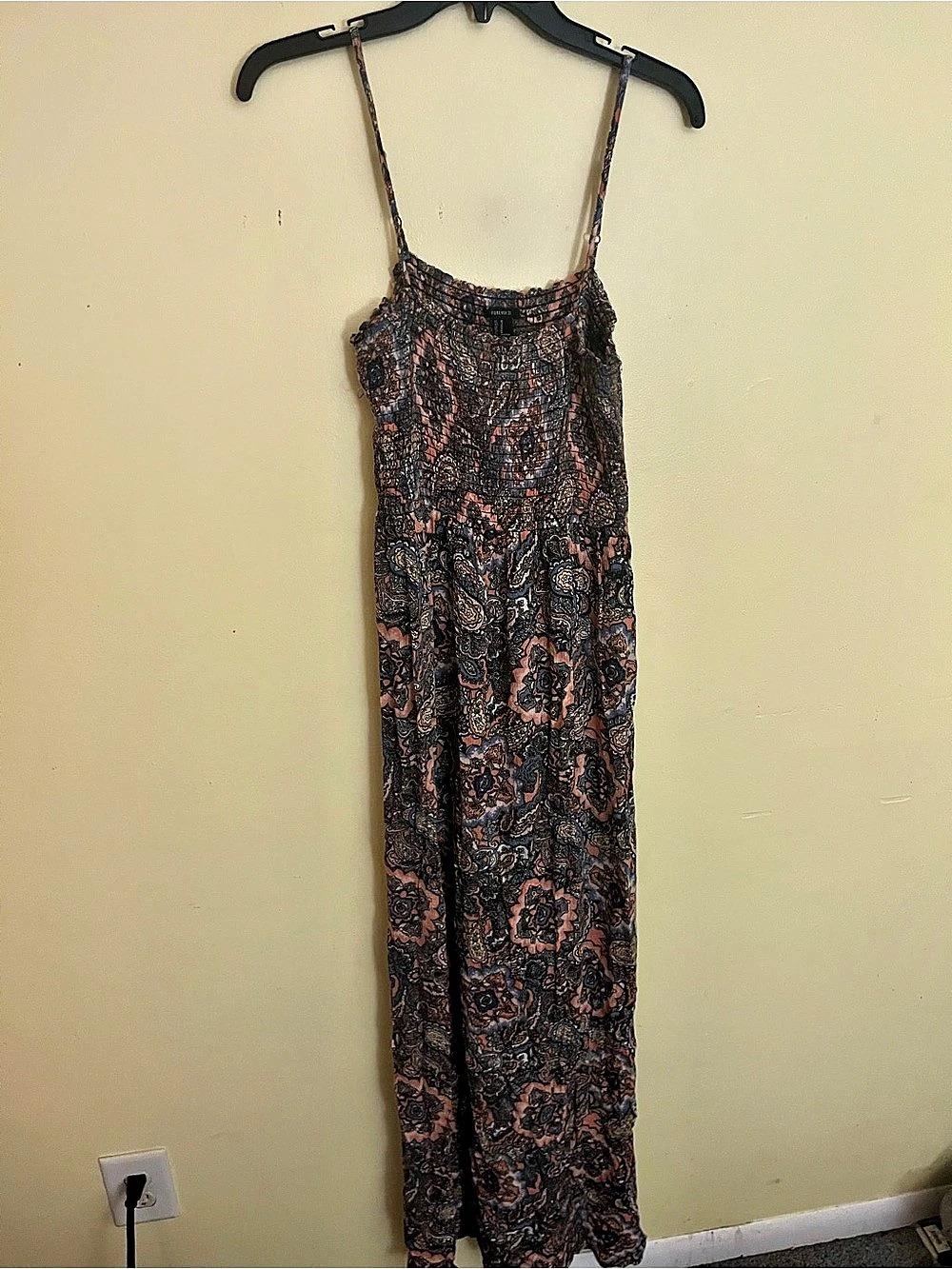 FOREVER 21 Paisley Maxi Dress in Black & Pink Size Medium